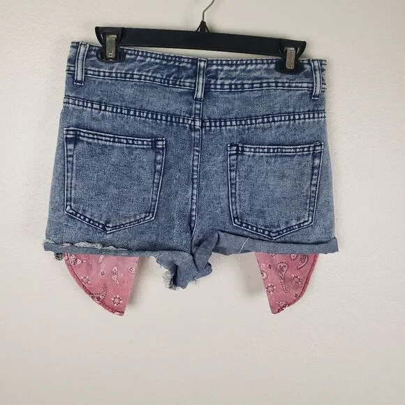 Women's Kreamy Denim Red Kerchief Bandana Pockets Distressed Cuff Off Shorts LRG - Picture 10 of 10